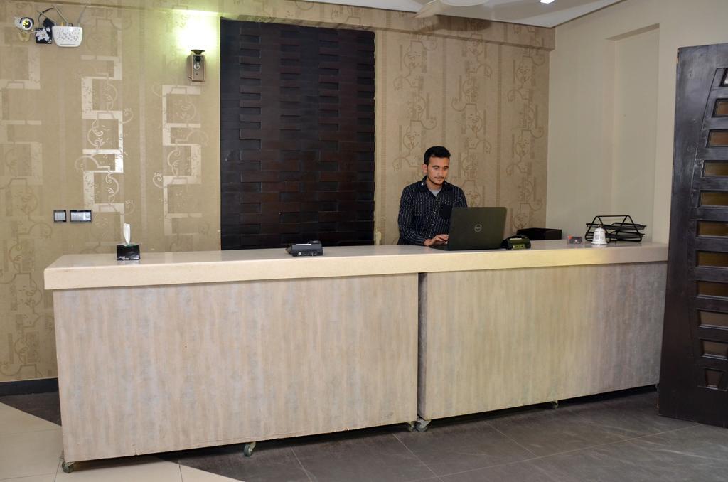Gofas Lodge Islamabad Extérieur photo