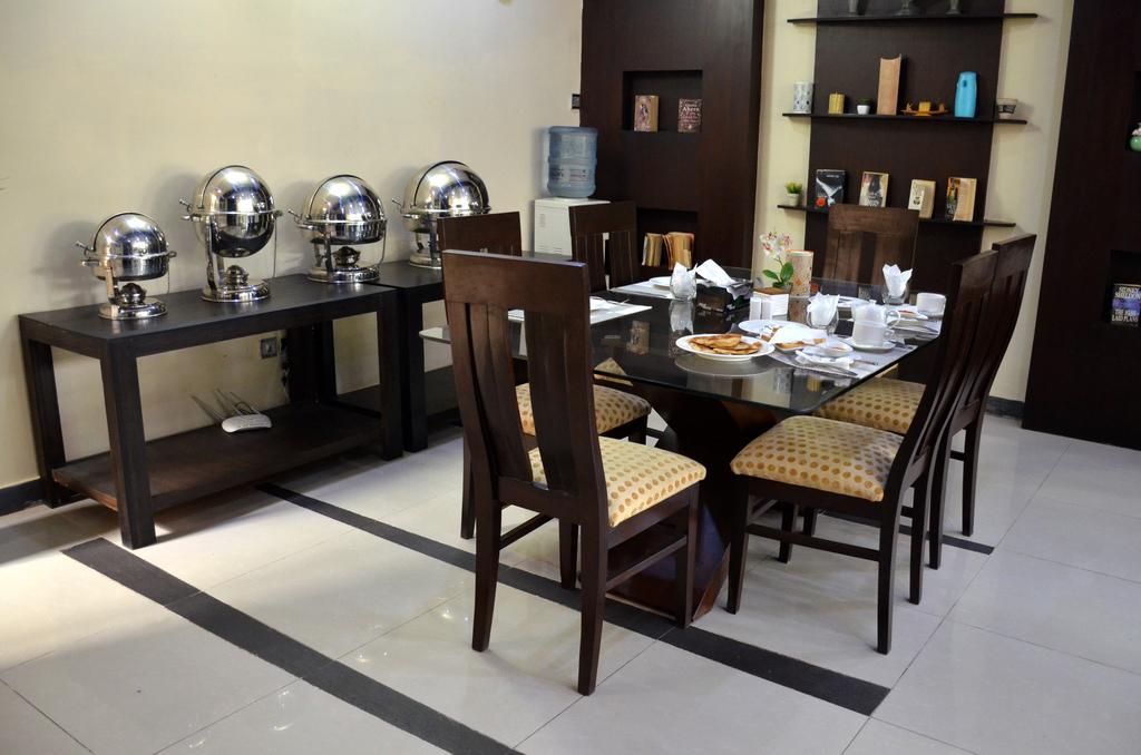 Gofas Lodge Islamabad Extérieur photo